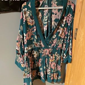 Maurices  1X BoHo top